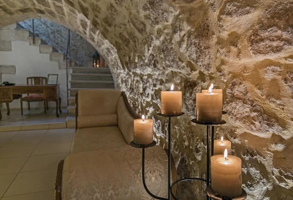 Archontiko Old Town Suites
