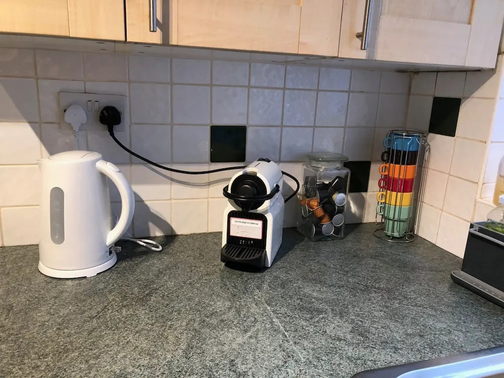 Spacious 1 Bedroom Flat in Hanover