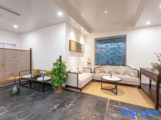 Jinhua Youyou Luming Hotel