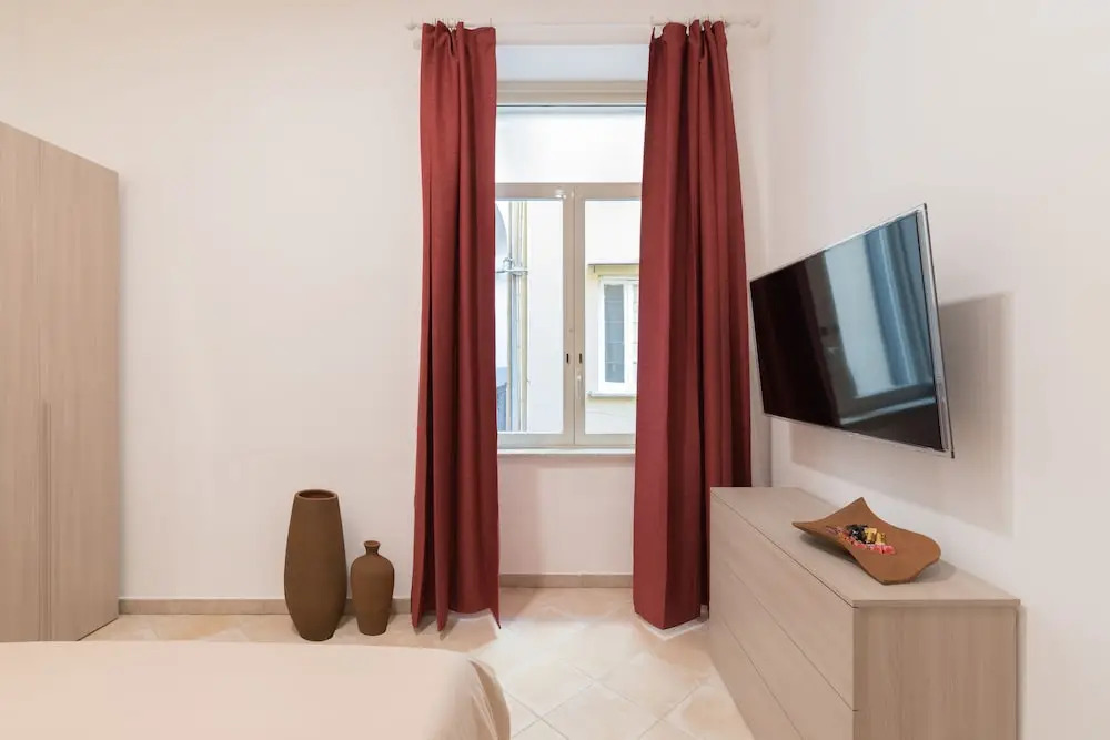 Neapolitan Suites