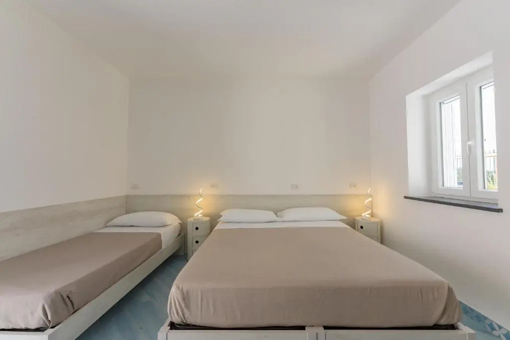 Poseidonia Rooms