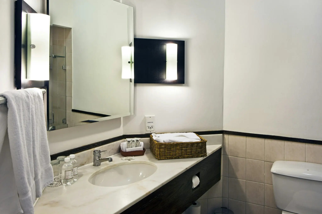The Centurion Hotel
