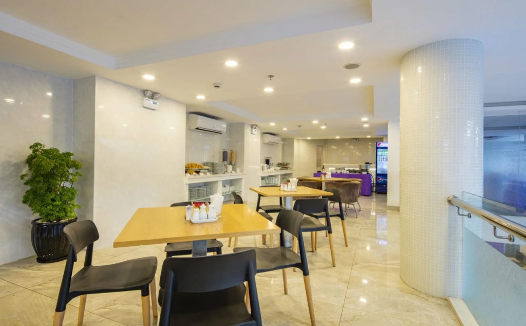 TTC Hotel Deluxe Airport