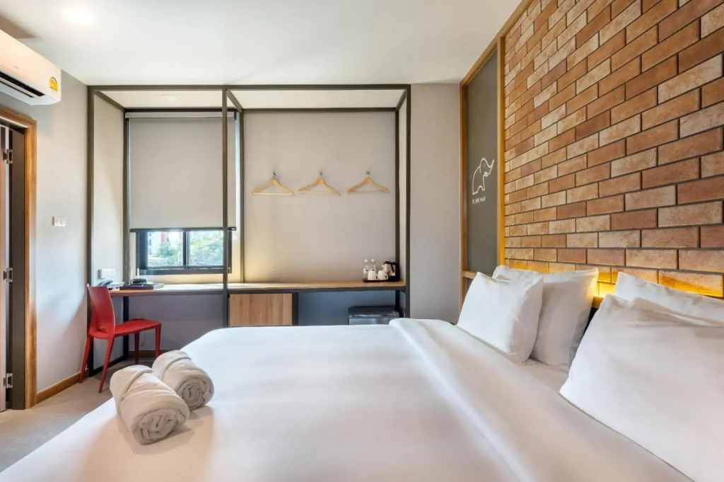 PLAAI Plus Hotel Rayong โรงแรมพลาย พลัส ระยอง