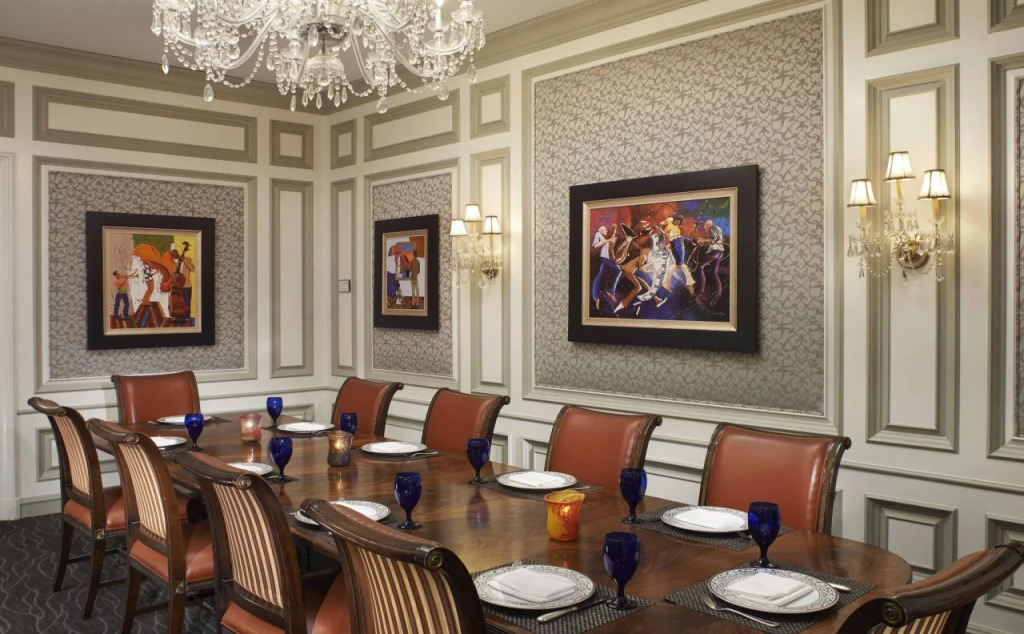 The Henry, Autograph Collection