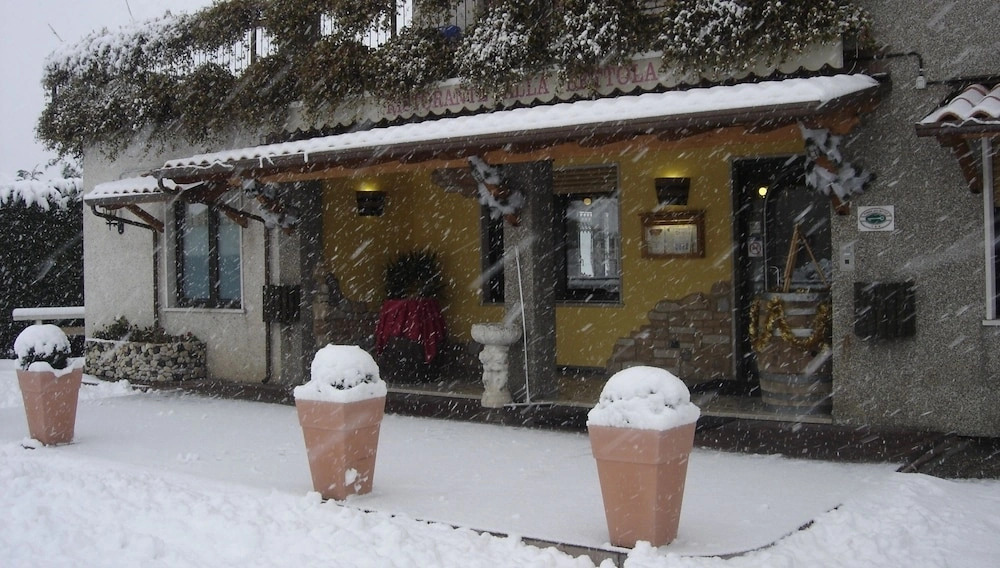 Albergo Ristorante La Bettola