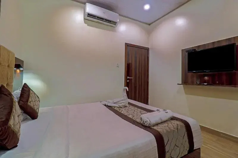 HOTEL SIGNATURE INN
