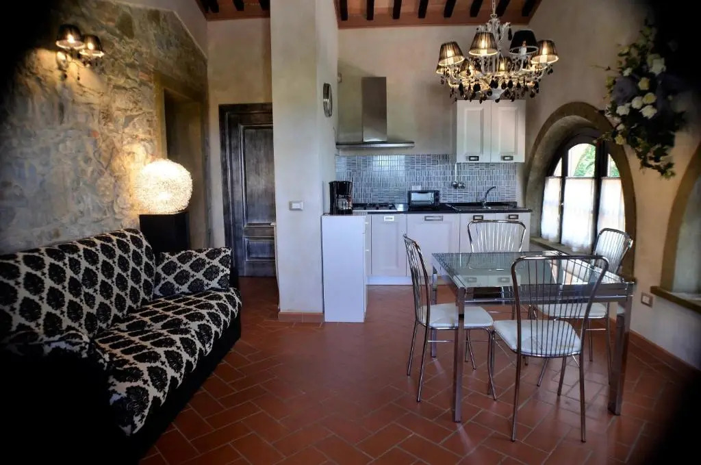 Villa Le Polle di Meletro - Exclusive Tuscan Villa with Private Pool & Panoramic Glass Sauna