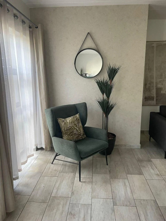 Canvas Lofts 1 Famona Modern 2-bed - 2310