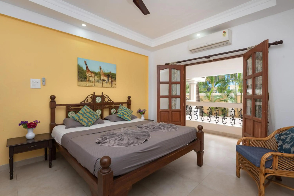 5BHK Villa Calangute Phase 2, just 2 Min walk to Calangute Beach