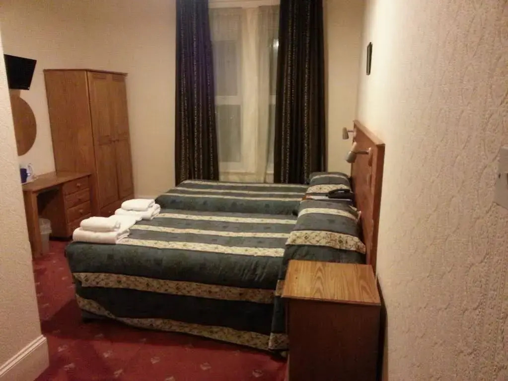 Channel View Hotel