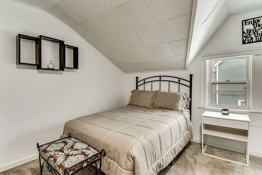 Explore Rochester! Charming Home 1 Mi to Downtown