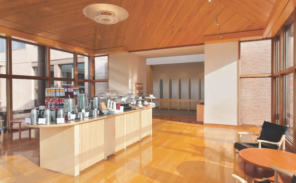 Dolce Palisades Hotel