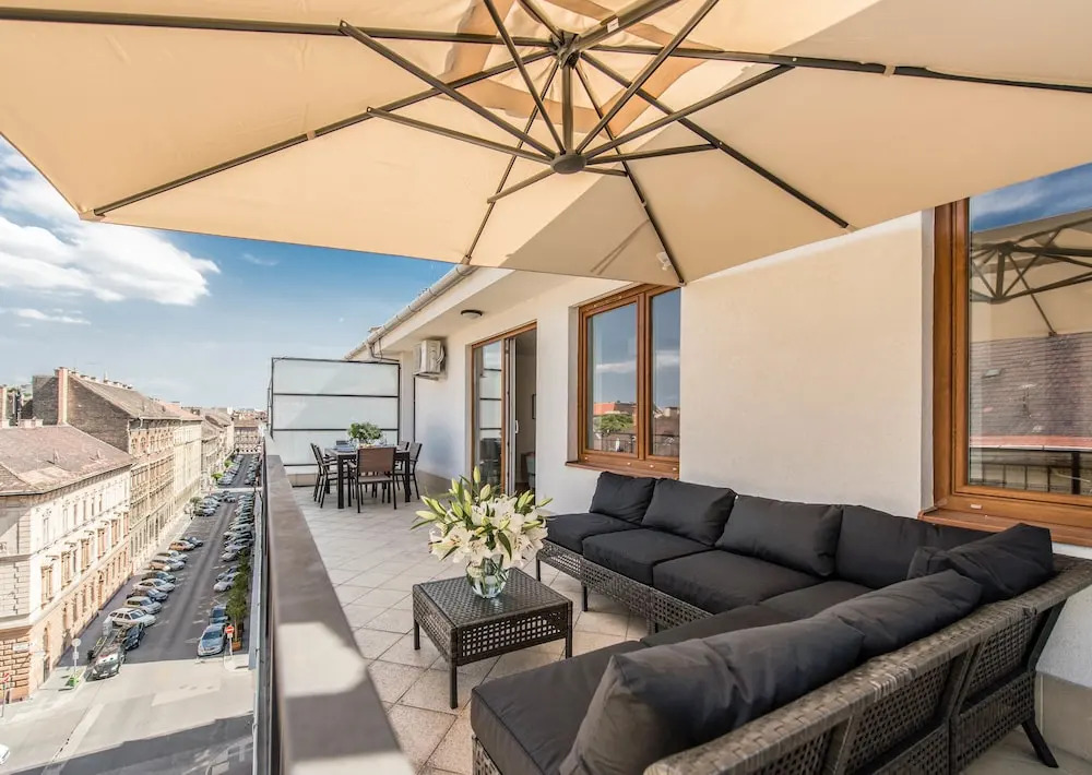 Oasis Apartments - Oktogon II