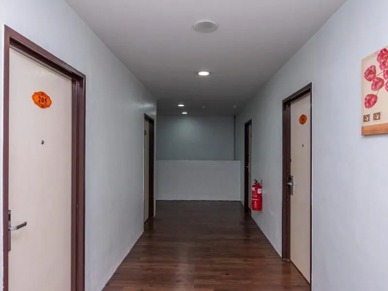 OYO 966 Segamat Red Orange Hotel Sdn Bhd