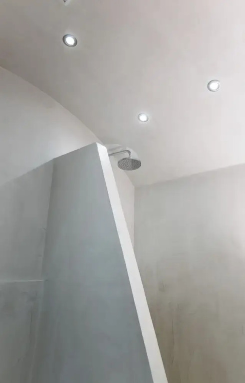 Cliff Aura Suites