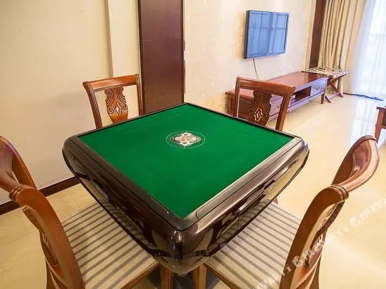 Gold Coast Hotel