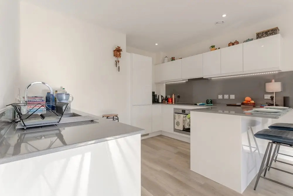 2 Bedroom Balcony Flat in Bermondsey