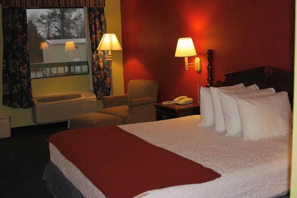 Best Inn Booneville