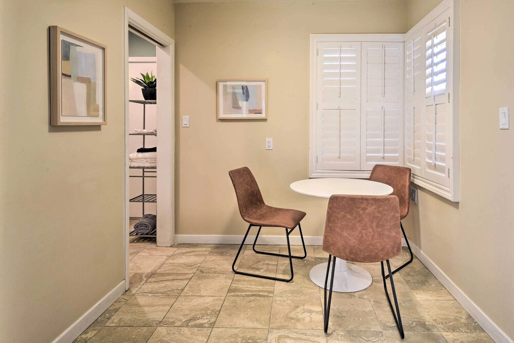 Los Angeles Suite ~ 12 Mi From Downtown!