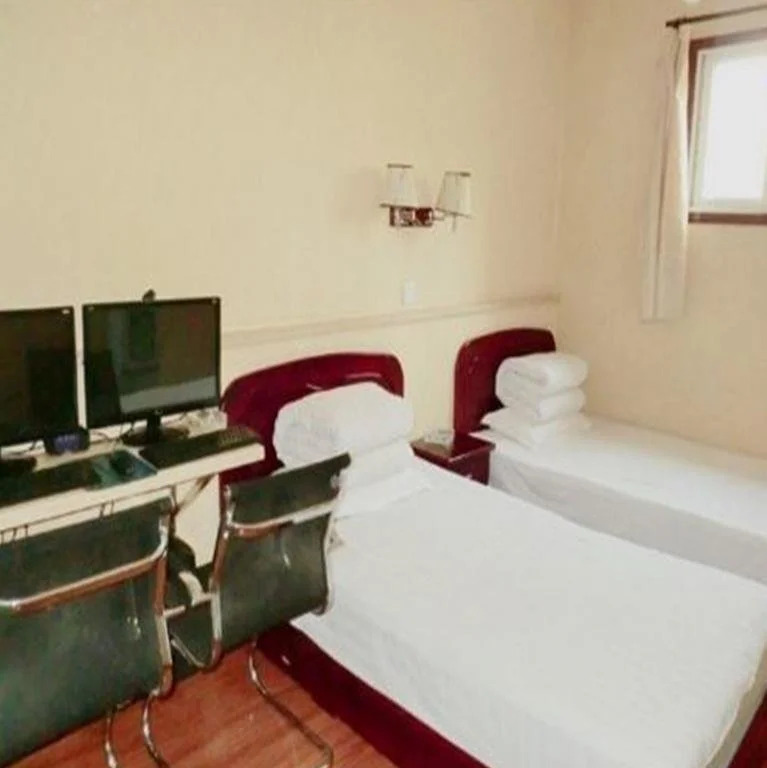 Qinhuangdao Shanhaiguan Lutong Hotel