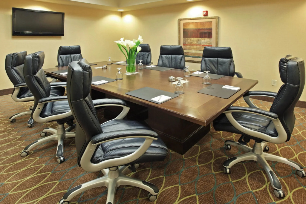 Wyndham Grand Executive Center Little Rock Airport