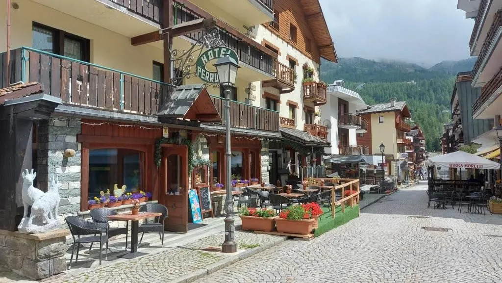 Hotel Perruquet