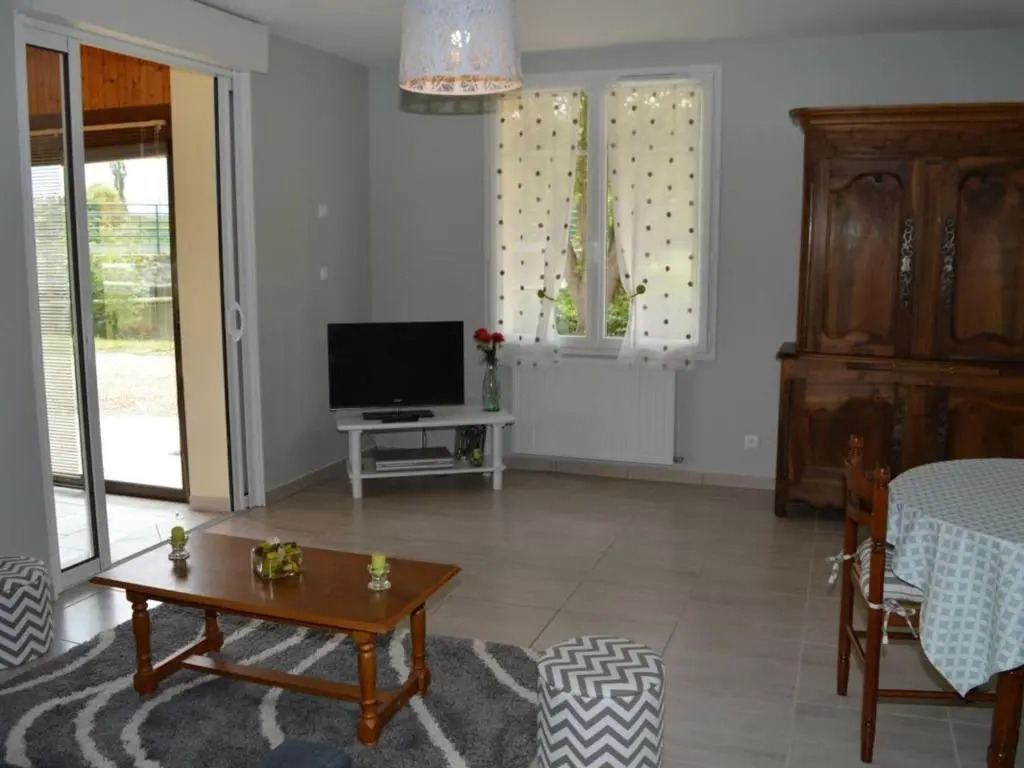 Gîte Braye-Sous-Faye, 4 pièces, 6 personnes - FR-1-381-214