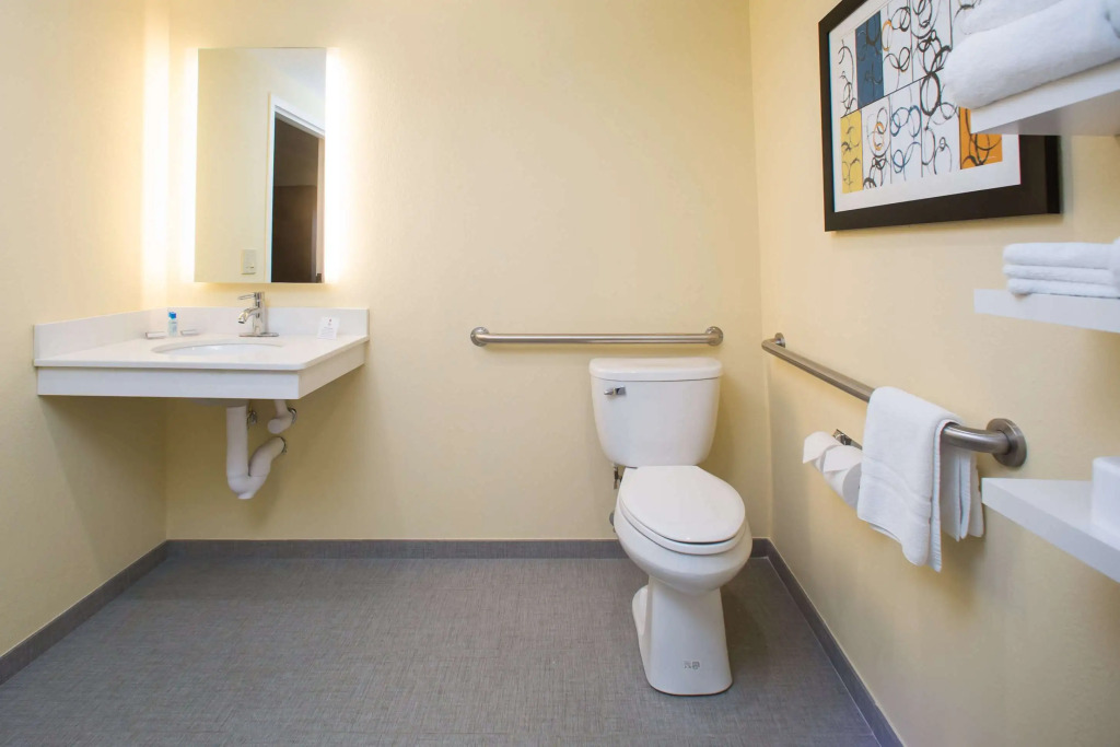Best Western Plus North Shore Hotel