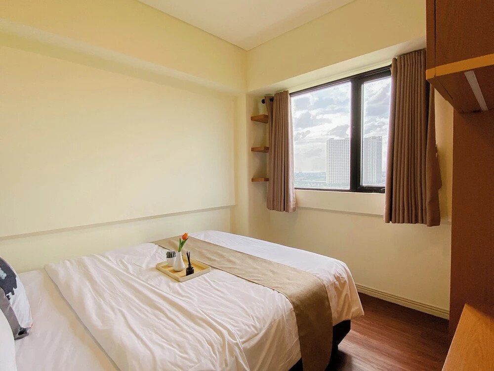 Homey And Roomy 3Br At Apartment Meikarta District 1
