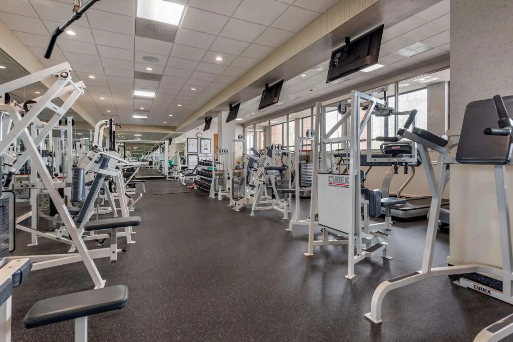 Best Western Plus Oswego Hotel and Conference Center
