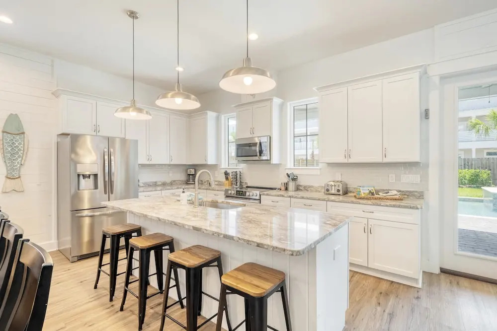 Aquamarine by Avantstay 7BR w/ Pool, Hot Tub, Outdoor Dining, BBQ & Near Beach