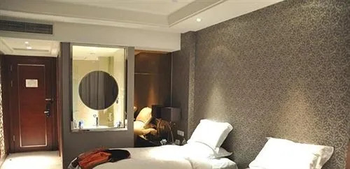 Langzhong Yuntianxi Century Hotel