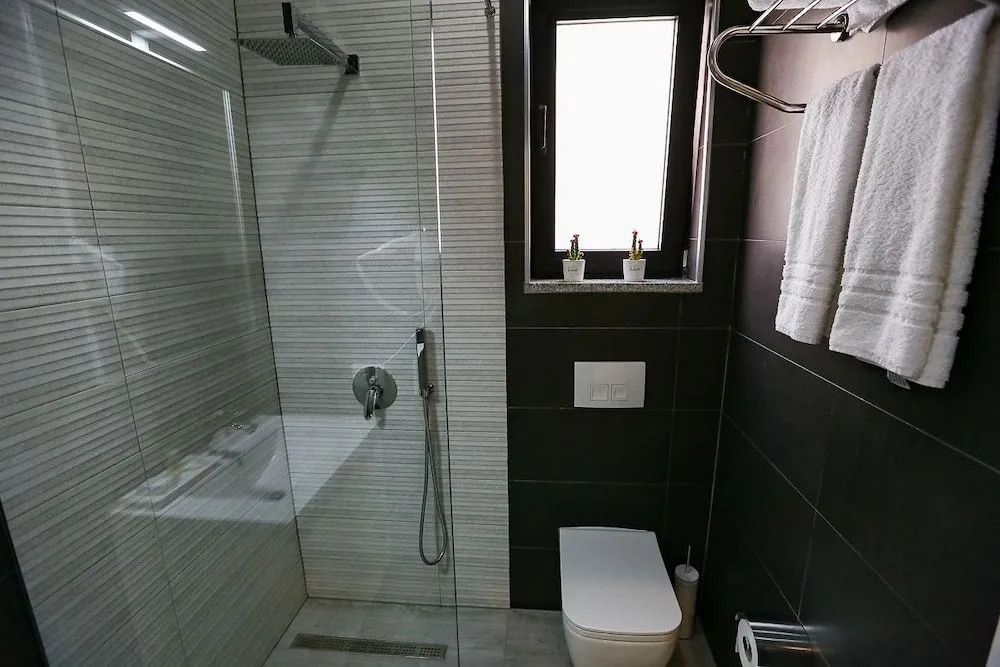 Home Hotel
