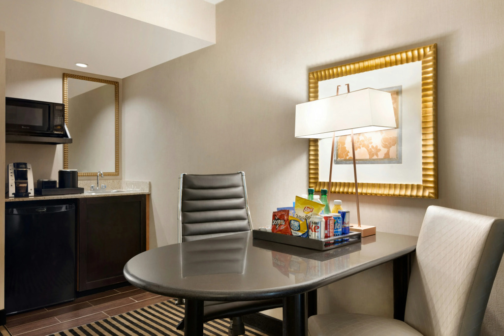 Embassy Suites by Hilton Piscataway Somerset