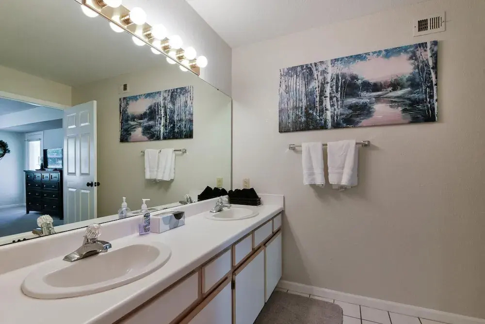 Southern Paradise - Resort Amenities - Close to Downtown and the Branson Landing