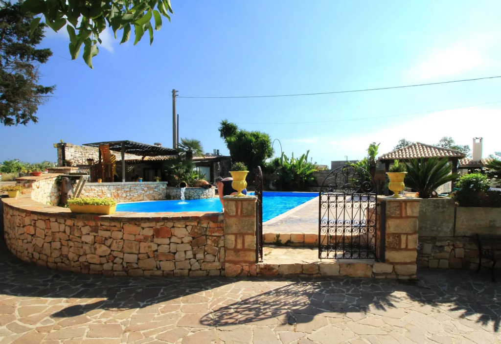 Taverna Piscina e WI FI