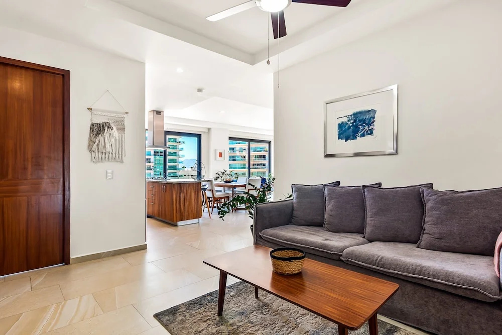 5th-floor Condo With Partial Ocean Views, Heated Pool, Sauna, Gym, Balcony, W/D