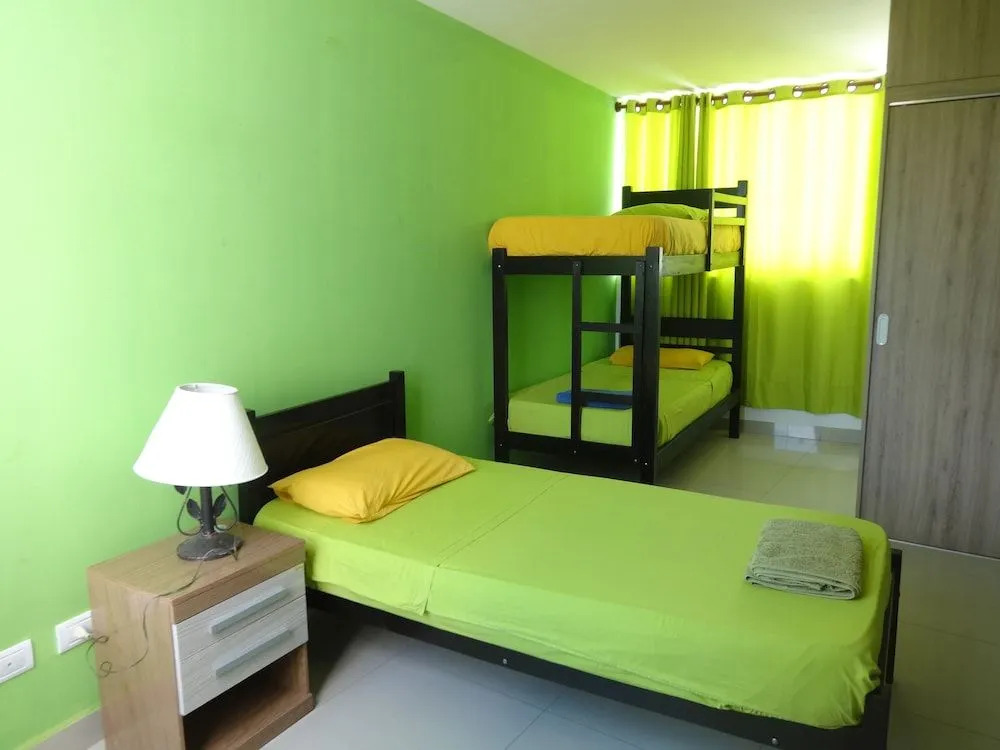 Backpackers Bar&Suites