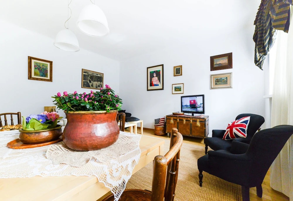 Sunny Apartment in the Old Town