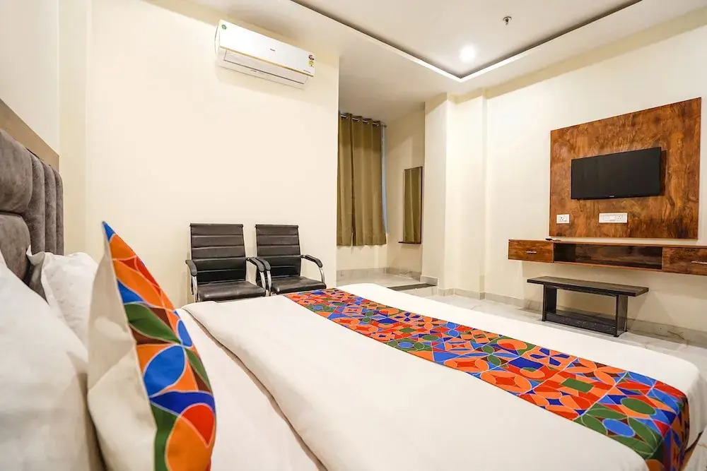 Fabhotel Kyshna Inn