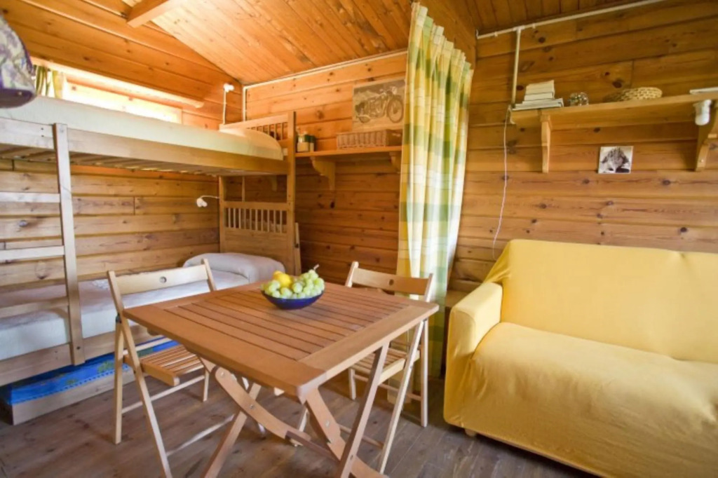 Seccione Chalet 1 Finnish pine cottage with outdoor area overlooking the sea-CHALET SECCIONE 1