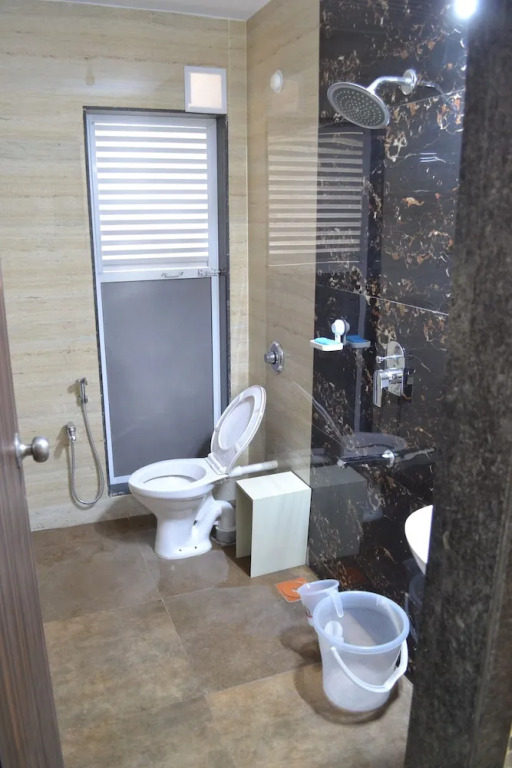 Covie Kharghar 200