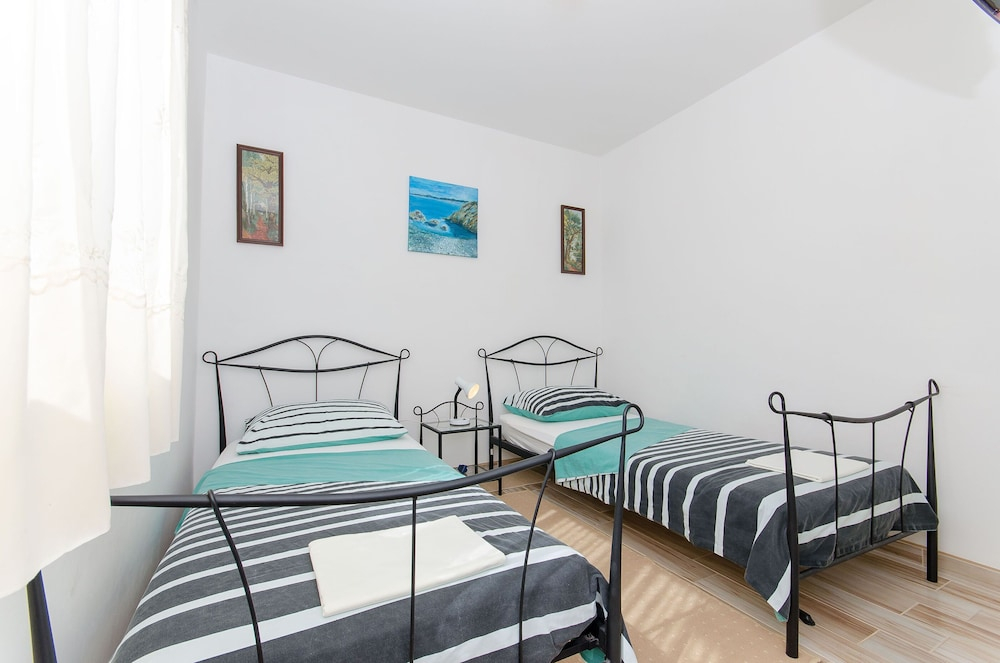 Apartment Jakov