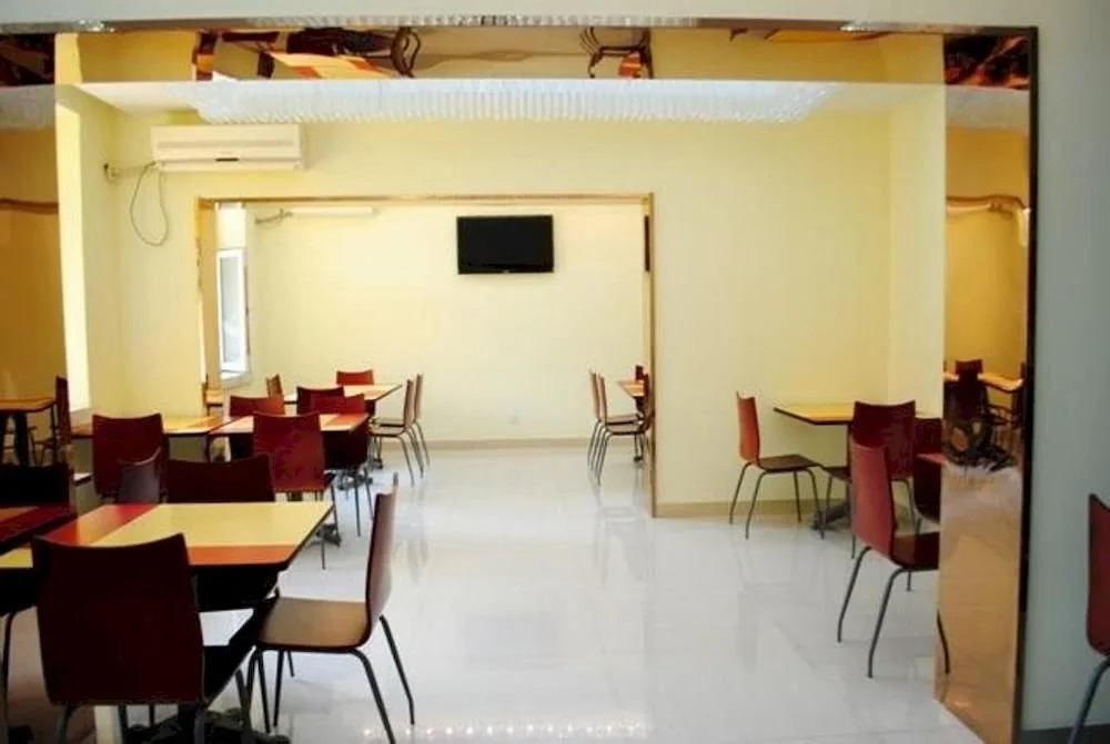 Xinjinyong Express Hotel
