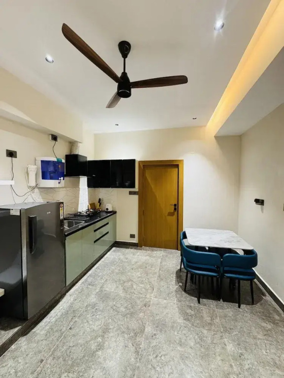 Shreshtam Apart Hotel, Kondapur
