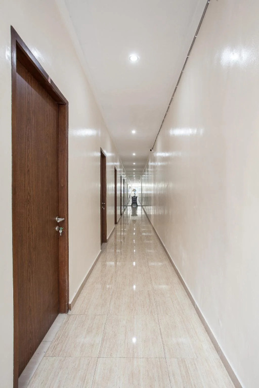 Lg Residence By OYO Rooms