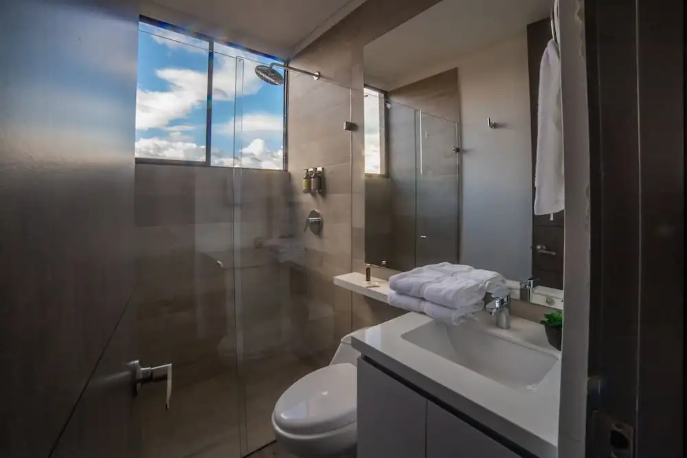 Hotel Class Suites By Colclick