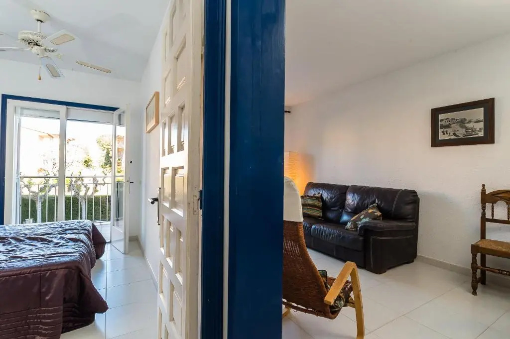 Aj-7 Calella DE Palafrugell 4 PAX