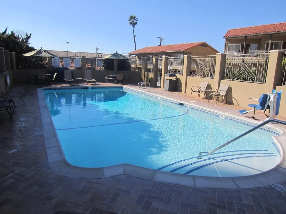 Pacific Shores Inn